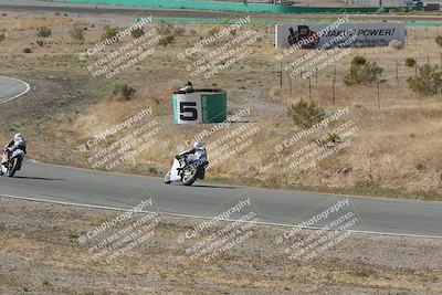 media/Apr-20-2025-AHRMA (Sun) [[393a79c373]]/Race/Group 11 early race/Turn 4b/